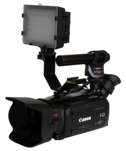 Videokamera Canon Legria HF G30 s LED světlem a mikrofonem Canon Dm-100