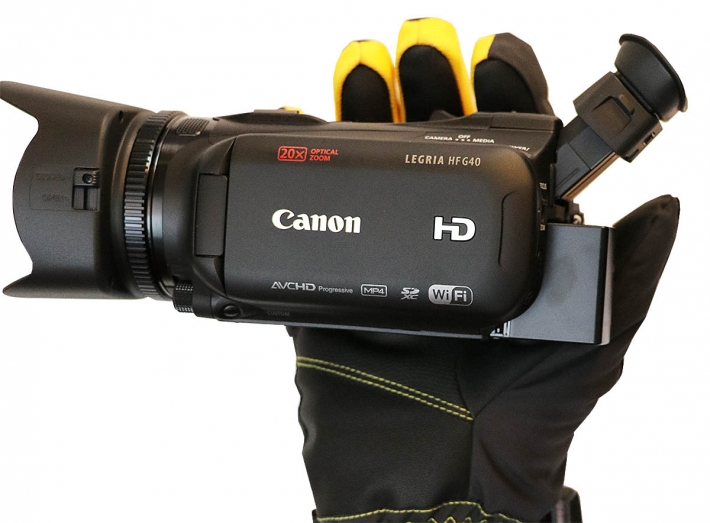 Vyhřívací rukavice s kamerou Canon HF G40